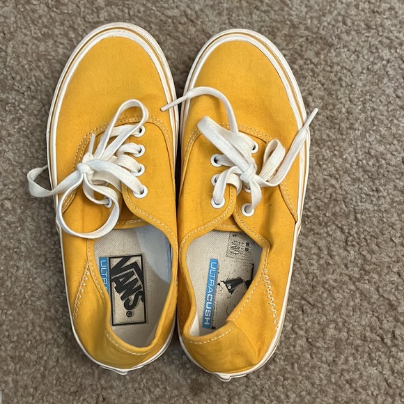 Vans - Picture 3 of 3